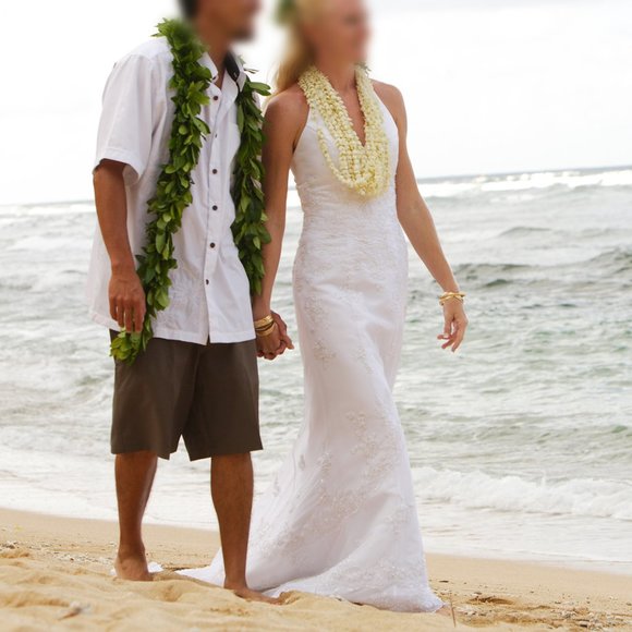 Mermaid Wedding Dress 🧜‍♀️💍 ✨ 💘 - Picture 3 of 4